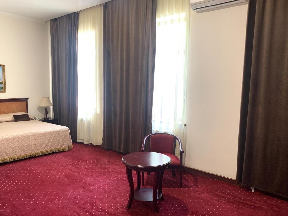 Hotel Reikartz Majestic Samarkand Exterior foto